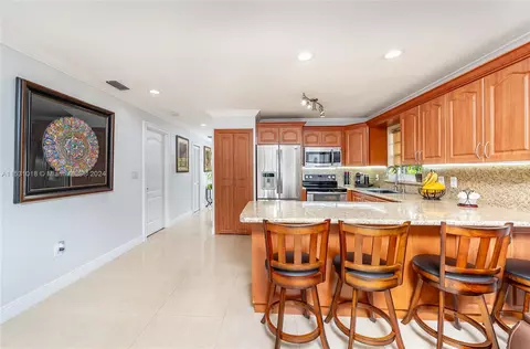 Kitchen - 515 E 30th St, Hialeah, FL 33013 photo 4 of 7