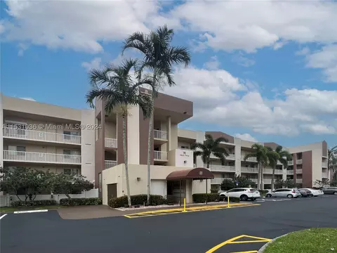 7856 Trent Dr #208, Tamarac, FL 33321