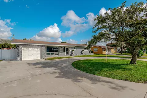 7171 SW 10th St, Pembroke Pines, FL 33023