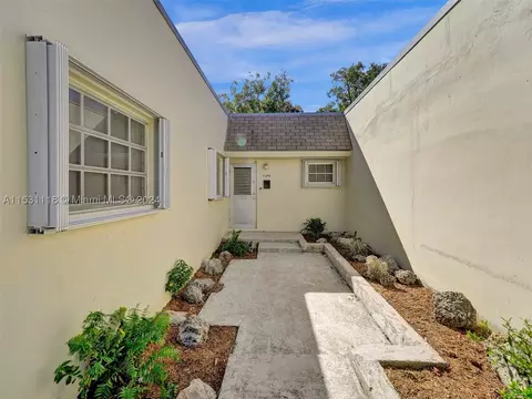 11242 SW 170th Ter #II2232, Miami, FL 33157