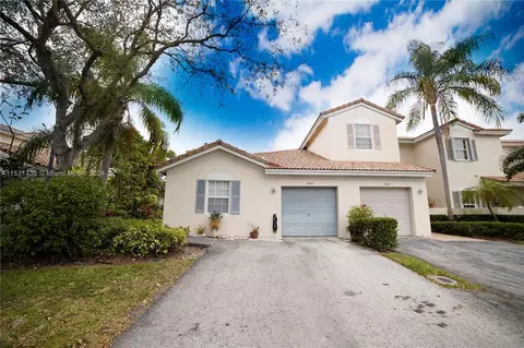 4854 SW 32nd Ter, Fort Lauderdale, FL 33312