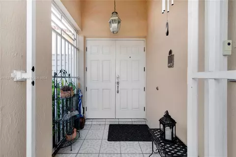 Entry Way - 6938 W 30th Ave, Hialeah, FL 33018 photo 1 of 2