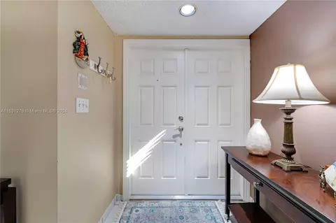 Entry Way - 6938 W 30th Ave, Hialeah, FL 33018 photo 2 of 2