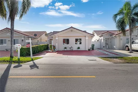 6938 W 30th Ave, Hialeah, FL 33018