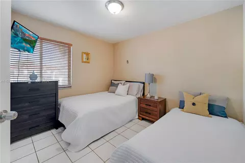 Bedroom - 6938 W 30th Ave, Hialeah, FL 33018 photo 1 of 2