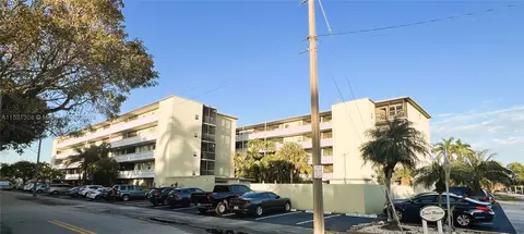 1425 Arthur St #112B, Hollywood, FL 33020