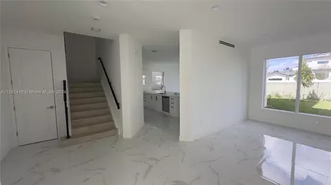 3523 Forest View Cir, Fort Lauderdale, FL 33312