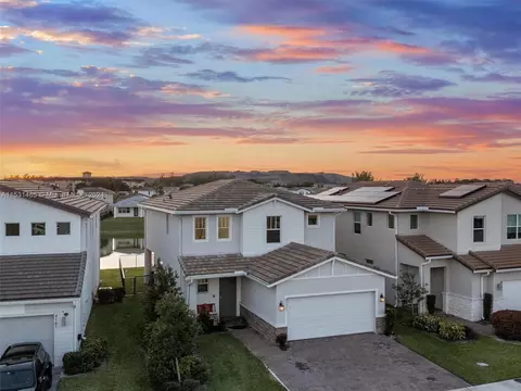 4171 Pelicano Way, Lighthouse Point, FL 33064
