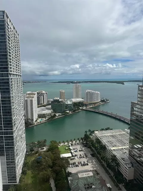 500 Brickell Ave #2403, Miami, FL 33131
