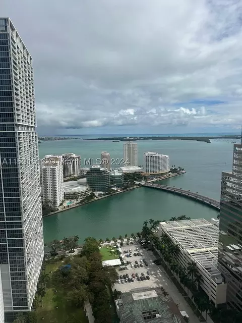 500 Brickell Ave #2403, Miami, FL 33131