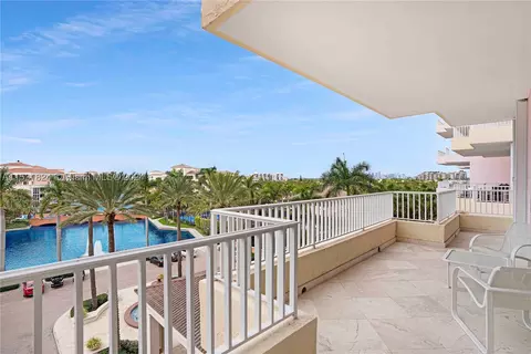 785 Crandon Blvd #503, Key Biscayne, FL 33149