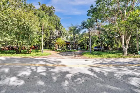 Exterior - 5811 N Kendall Dr, Pinecrest, FL 33156 photo 15 of 16