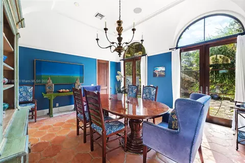 Dining - 5295 Hammock Dr, Coral Gables, FL 33156 photo 1 of 2