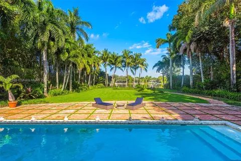 Exterior - 5295 Hammock Dr, Coral Gables, FL 33156 photo 15 of 26