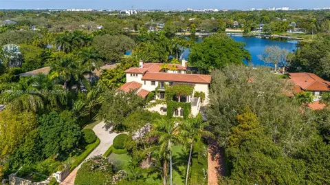 View/Area - 5295 Hammock Dr, Coral Gables, FL 33156 photo 1 of 5