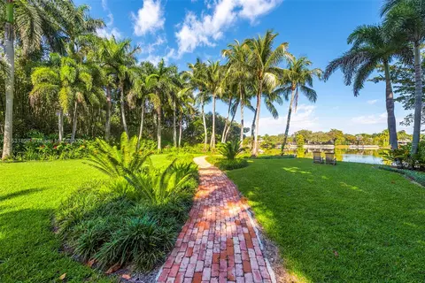 Exterior - 5295 Hammock Dr, Coral Gables, FL 33156 photo 17 of 26