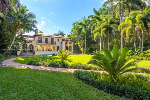 Exterior - 5295 Hammock Dr, Coral Gables, FL 33156 photo 16 of 26