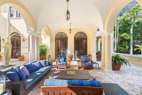 Exterior - 5295 Hammock Dr, Coral Gables, FL 33156 photo 7 of 26