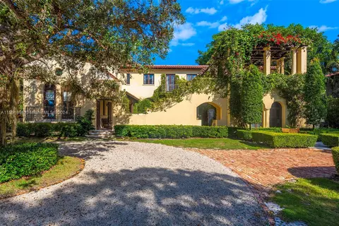 Exterior - 5295 Hammock Dr, Coral Gables, FL 33156 photo 25 of 26