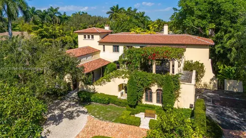 Exterior - 5295 Hammock Dr, Coral Gables, FL 33156 photo 2 of 26