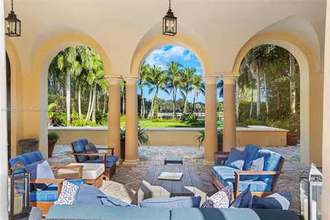 Exterior - 5295 Hammock Dr, Coral Gables, FL 33156 photo 6 of 26