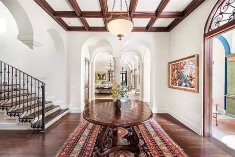 Entry Way - 5295 Hammock Dr, Coral Gables, FL 33156 photo 4 of 7