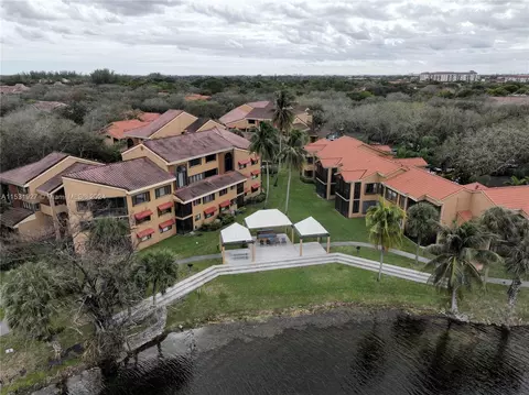 15555 N Miami Lakeway N #107, Miami Lakes, FL 33014