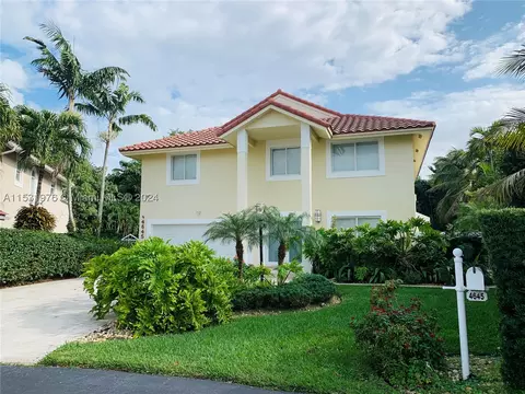 4645 NW 103rd Ct, Doral, FL 33178