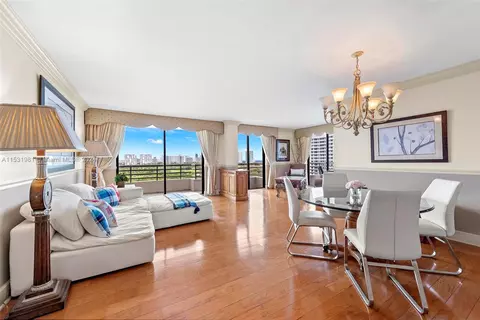 3300 NE 191 St #1512, Aventura, FL 33180