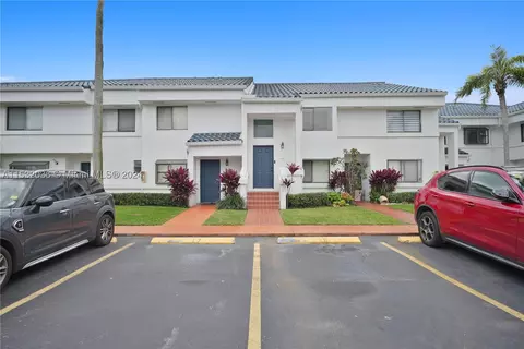 21300 San Simeon Way #L4, Miami, FL 33179