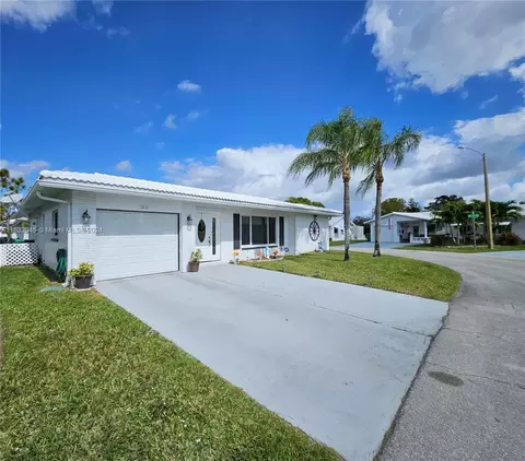8101 NW 59th St, Tamarac, FL 33321
