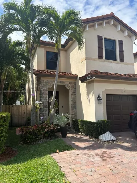 134 NE 37th Ter, Homestead, FL 33033