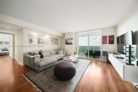 2101 Brickell Ave #2812, Miami, FL 33129