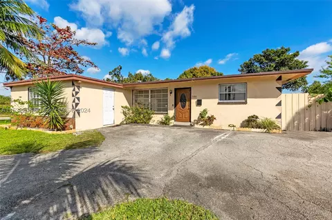 2080 NW 1st Ave, Pompano Beach, FL 33060