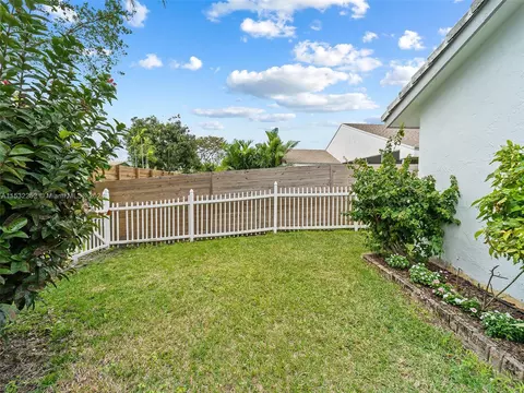 314 SE 3rd Pl, Dania Beach, FL 33004 photo 5
