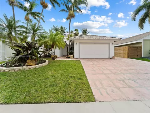 314 SE 3rd Pl, Dania Beach, FL 33004 photo 2