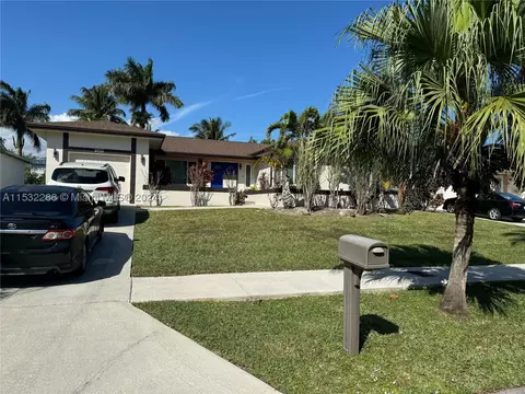 9755 SW 214th Ter, Cutler Bay, FL 33189