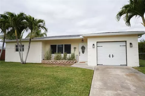 4941 Alfresco St, Boca Raton, FL 33428