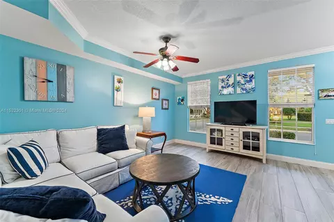 Living - 136 Milbridge Dr, Jupiter, FL 33458 photo 3 of 4