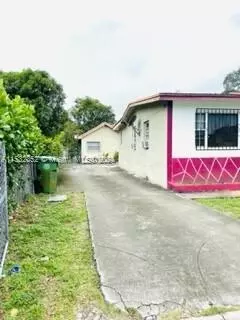 8314 NE 3rd Ct, Miami, FL 33138 photo 10