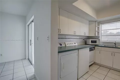 Other - 7202 Jacaranda Ln #7202, Miami Lakes, FL 33014 photo 4 of 14