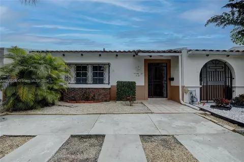 7202 Jacaranda Ln #7202, Miami Lakes, FL 33014