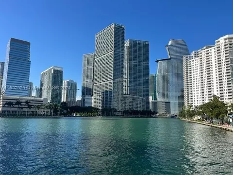 520 Brickell Key Dr #A712, Miami, FL 33131