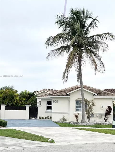 9548 SW 154th Pl, Miami, FL 33196