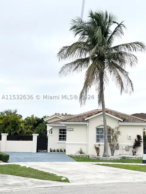 9548 SW 154th Pl, Miami, FL 33196