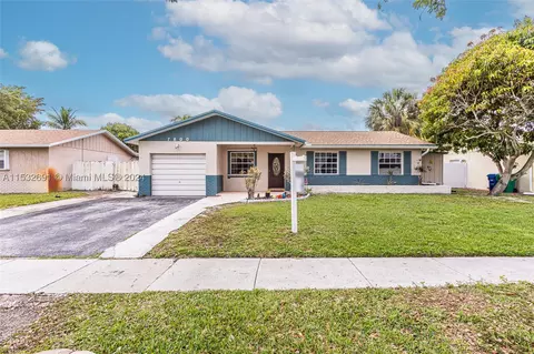 7800 NW 47th St, Lauderhill, FL 33351