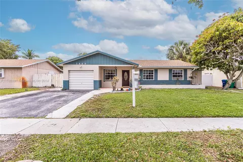 7800 NW 47th St, Lauderhill, FL 33351
