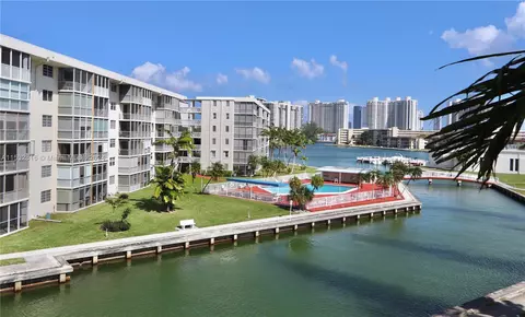 2905 Point East Dr #L409, Aventura, FL 33160