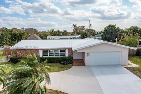 40 Starboard Way, Tequesta, FL 33469