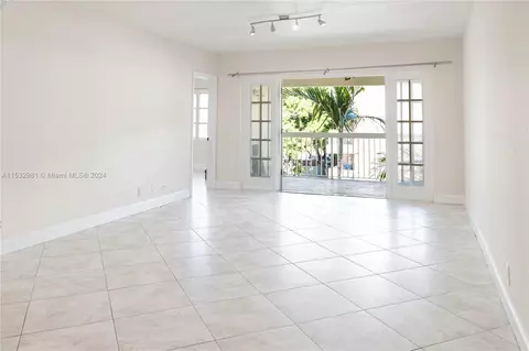 2424 SE 17th St #B312, Fort Lauderdale, FL 33316